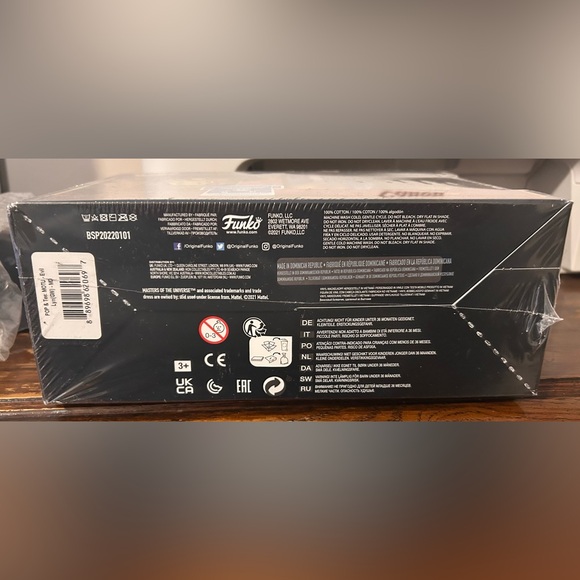 New Sealed Funko Pop Evil Lynn POP! And Tshirt Medium Tee boxed set - Picture 5 of 5